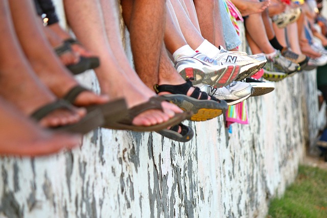 picture of people sitting on ledge